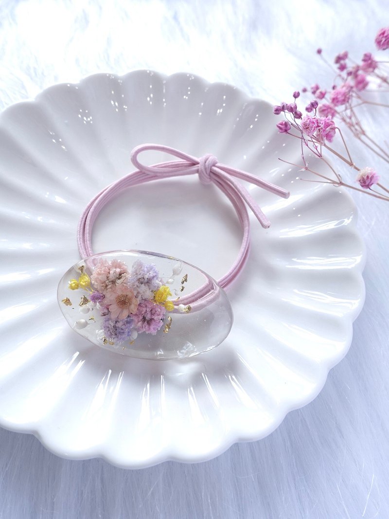 原創手工 乾燥花 髮圈 橡筋 滴膠 樹脂 Resin Hair Accessory - 髮夾/髮圈 - 其他材質 