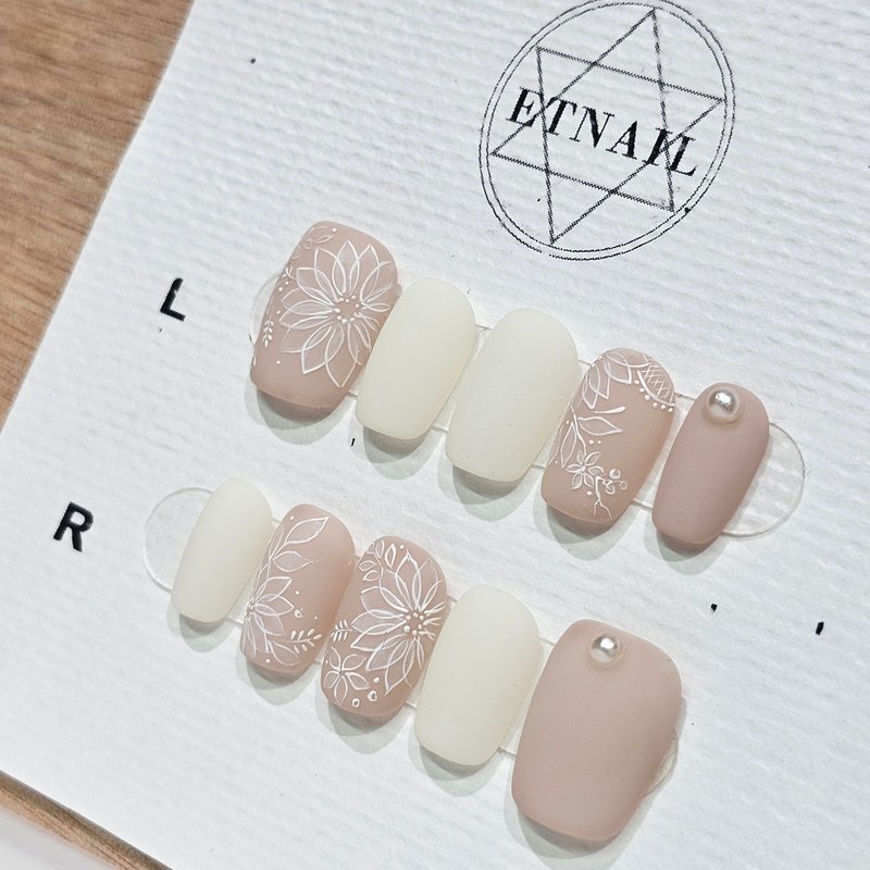 低調婚宴穿戴甲 - 其他 - 塑膠 白色