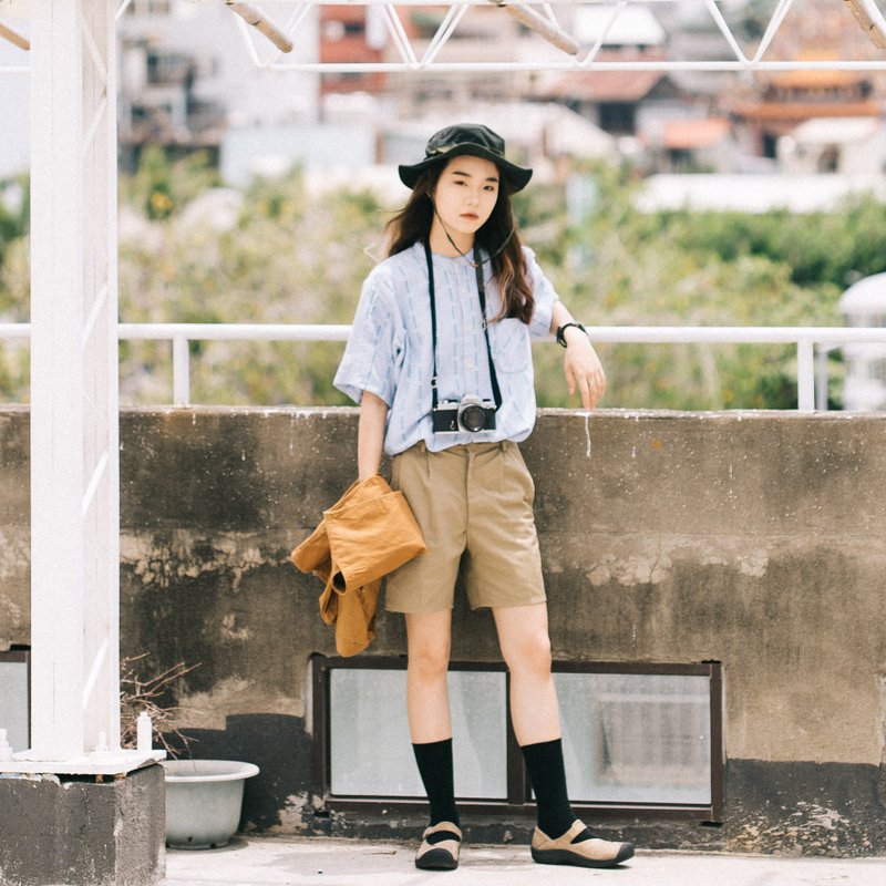 Italian Army Chino Shorts/義大利軍公發卡其短褲【初戀販賣所】 - 女短褲/五分褲 - 棉．麻 