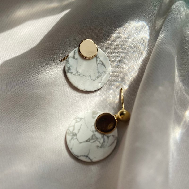 French dream. Natural white Stone earrings Howlite earrings - ต่างหู - ทองแดงทองเหลือง ขาว
