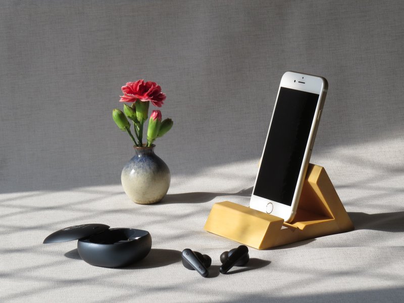 HO MOOD Geometry Series - Triangular Phone Holder - Phone Stands & Dust Plugs - Wood Brown