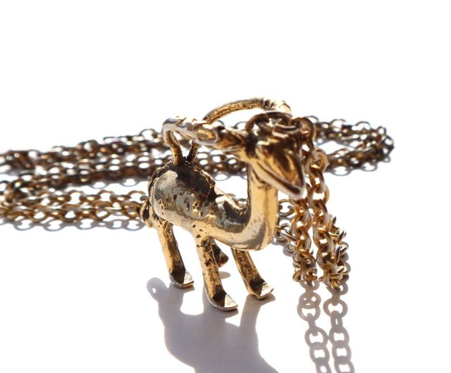 70s vintage gold animal motif pendant necklace - Shop panic-art 