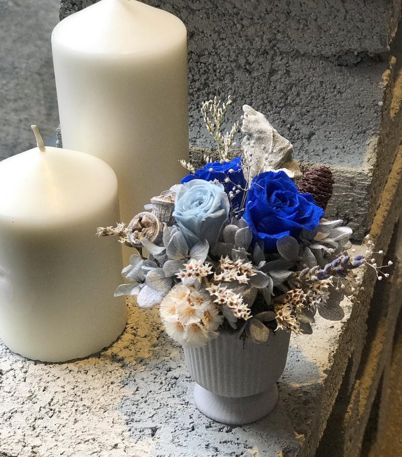 不凋花小桌花/宅配限雙北地區,跨縣市需自取 - 乾燥花/永生花 - 其他材質 