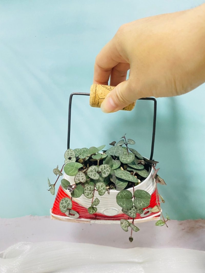 手作雜貨 DIY鐵罐手工創作 蝶谷巴特創意鐵罐 - 盆栽/植栽 - 其他材質 紅色