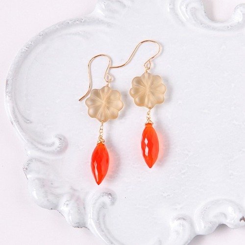 Jasmine♪♦︎14kgfダブルプルメリアカービングピアス/ Jasmine♪様専用♦︎14kgfダブルプルメリアカービングピアス