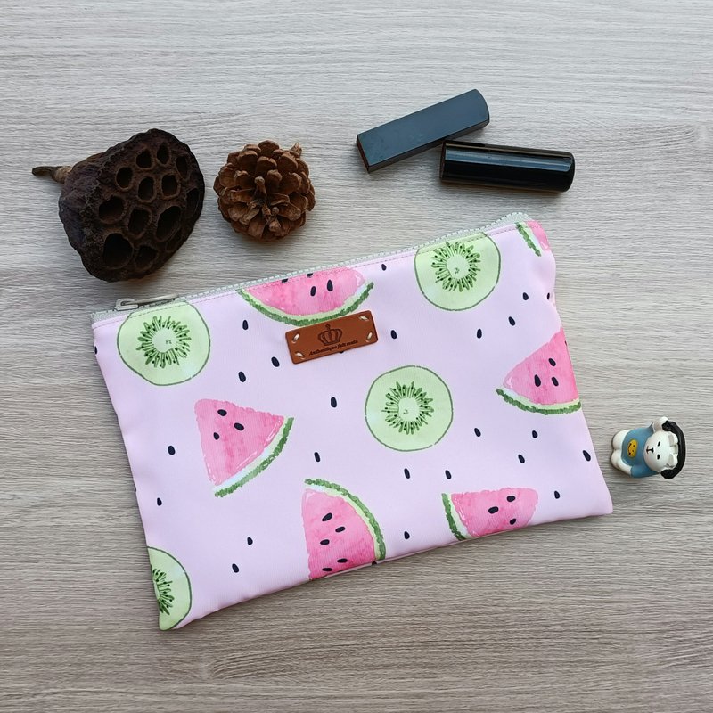 【Passbook Bag】Mobile Phone Charger Bag/Watermelon Kiwi - กล่องเก็บของ - วัสดุกันนำ้ สีเหลือง