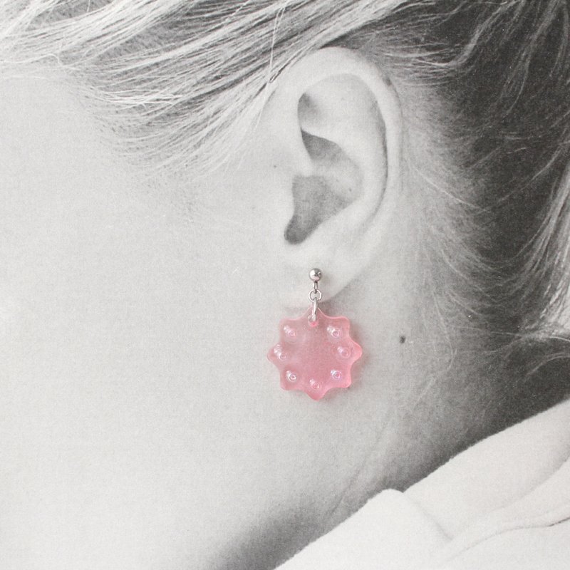 Watercolor Floral, Cherry Blossom, Dangling earring, Solo Purchase Allowed - Earrings & Clip-ons - Resin Pink