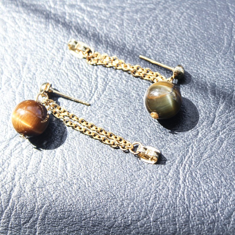 [Da Da Daily] Brown cat stone gold earrings - Earrings & Clip-ons - Other Metals Gold