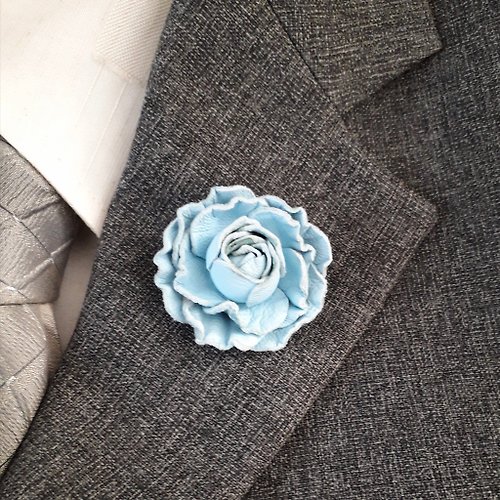 Leather Novel 胸針 Men's lapel pin blue rose Leather boutonniere 3rd anniversary gift