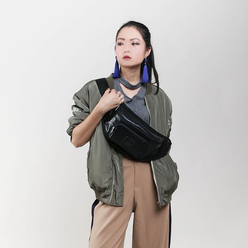 [RITE] Military Bag Series - Vintage Waist Bag (Large) - Black Crocodile - Messenger Bags & Sling Bags - Waterproof Material Black