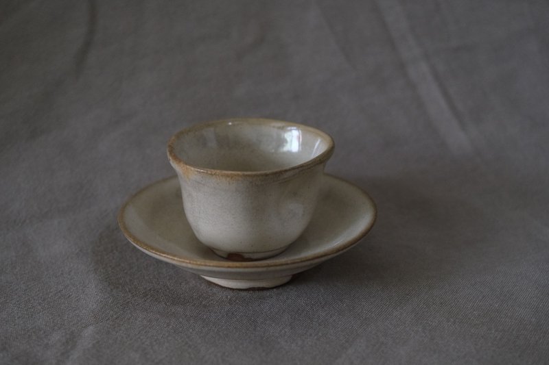 米黃- 茶杯組-2 - 茶壺/茶杯/茶具 - 陶 