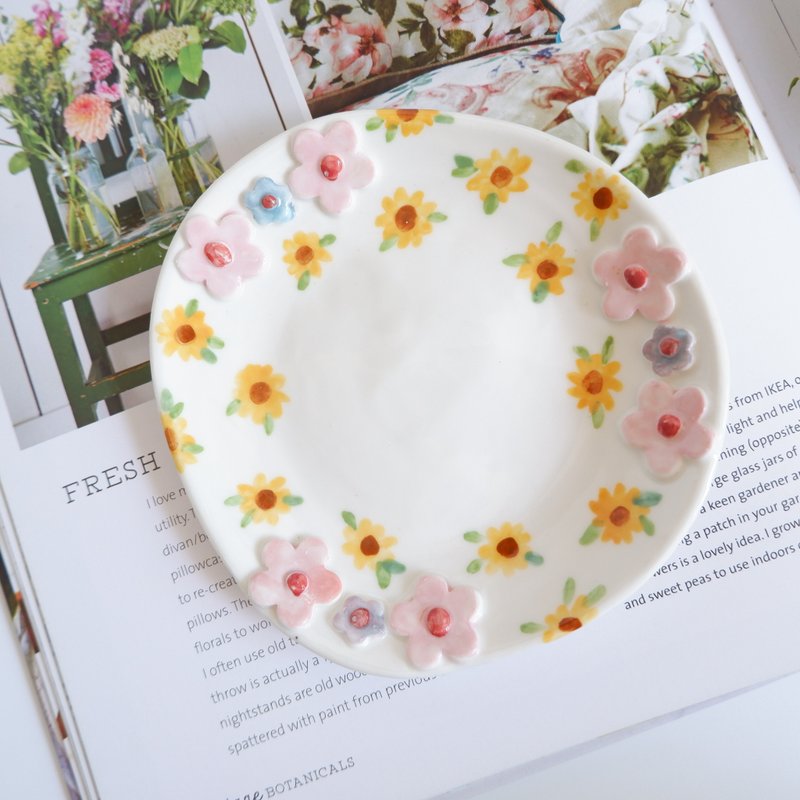 sunflower trinket   | ceramic handmade saucer - ที่รองแก้ว - ดินเผา สีเหลือง