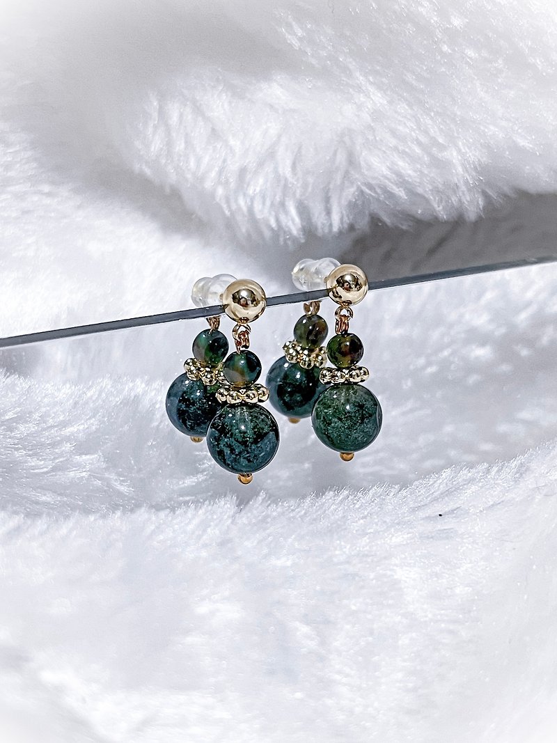 Green Ghost • Japanese spacer beads | 14K gold-filled crystal earrings - ต่างหู - คริสตัล สีเขียว