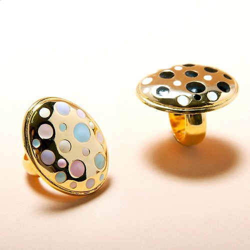 napakas Pastel and Black & White Polka Dot On Gold Oval Ring, Oval Ring, Large Oval Ring, Enamel Polka Dot Ring, Pastel Ring, Black and White Ring