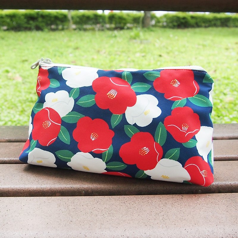 Waterproof handmade storage cosmetic bag-Camellia - Toiletry Bags & Pouches - Cotton & Hemp Red