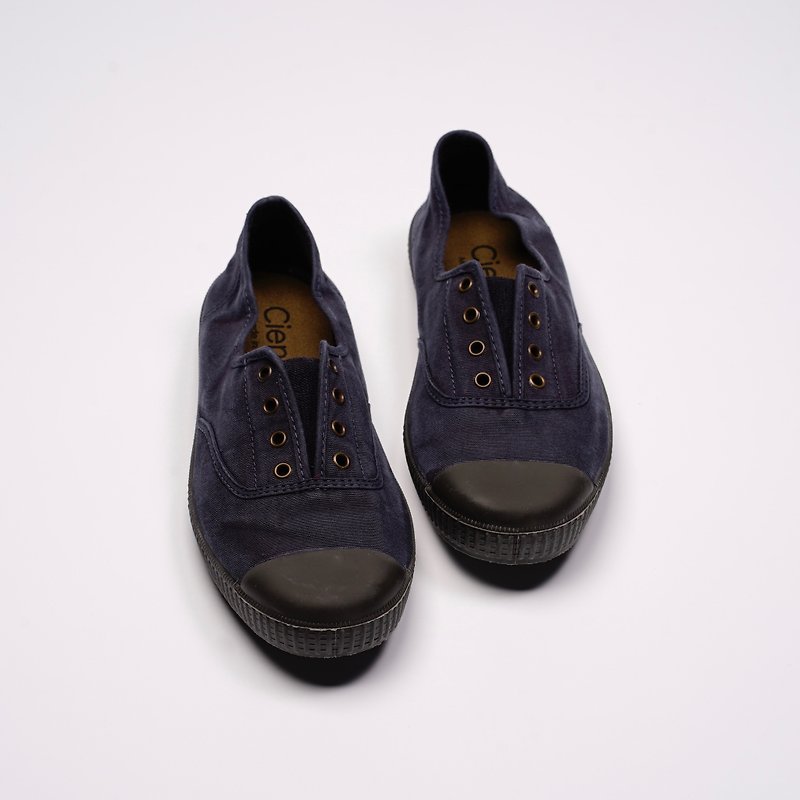西班牙帆布鞋 CIENTA U70777 77 暗藍色 黑底 洗舊布料 大人 - 女休閒鞋/帆布鞋 - 棉．麻 藍色