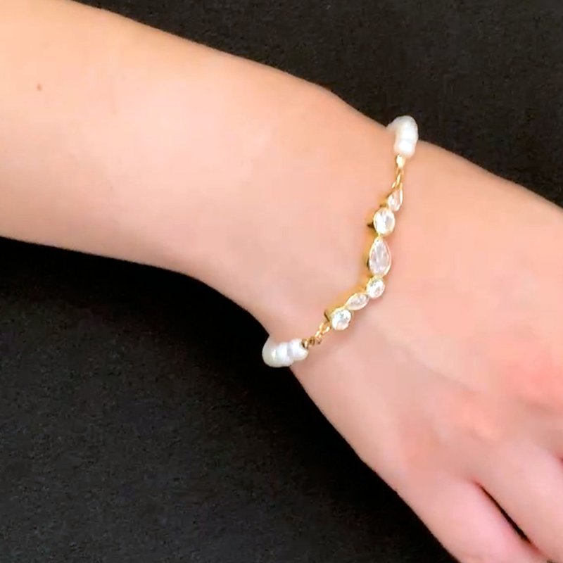 Baie Bracelet - สร้อยข้อมือ - ไข่มุก สีทอง