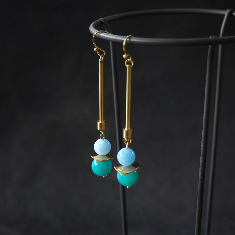 Mint tone pendulum style earrings (limited edition) - 耳環/耳夾/耳骨夾 - 銅/黃銅 藍色