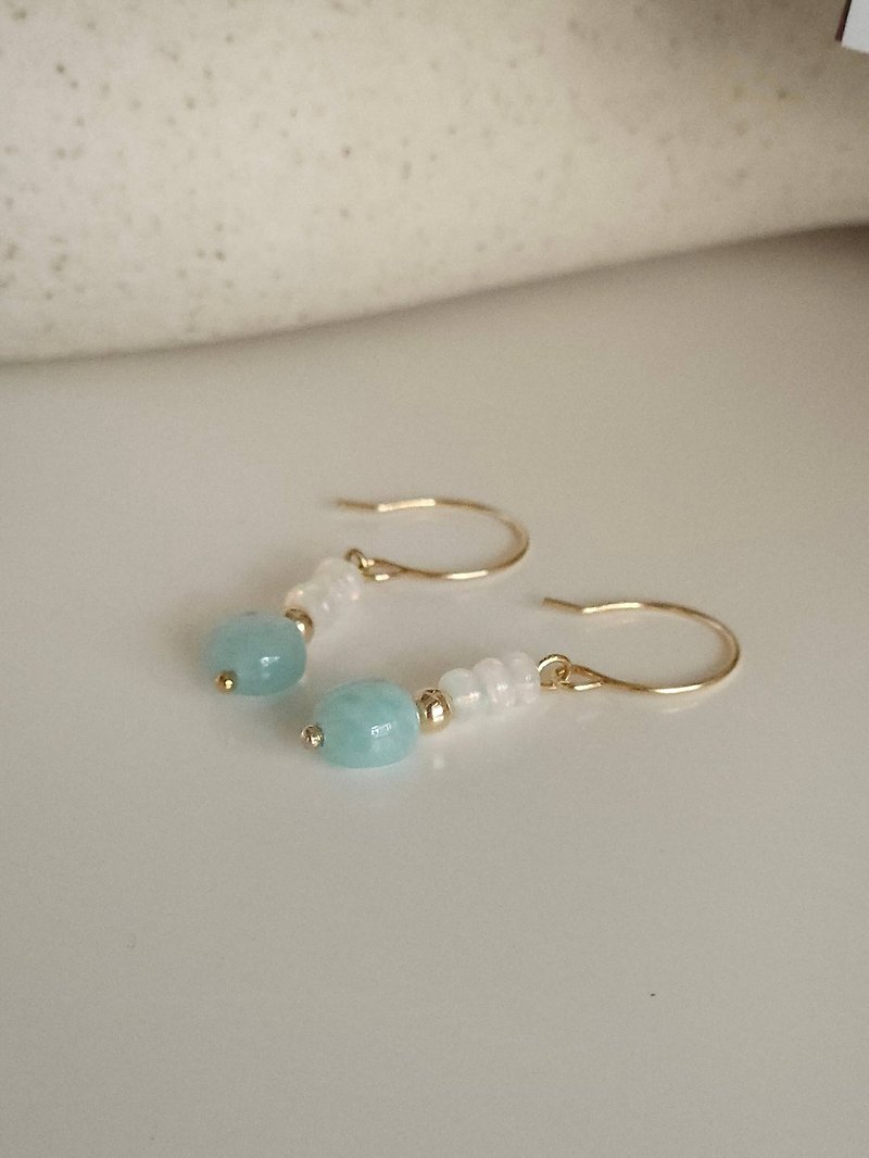 Stone earrings/14kgf/commuting/temperament/elegant - Earrings & Clip-ons - Semi-Precious Stones Blue