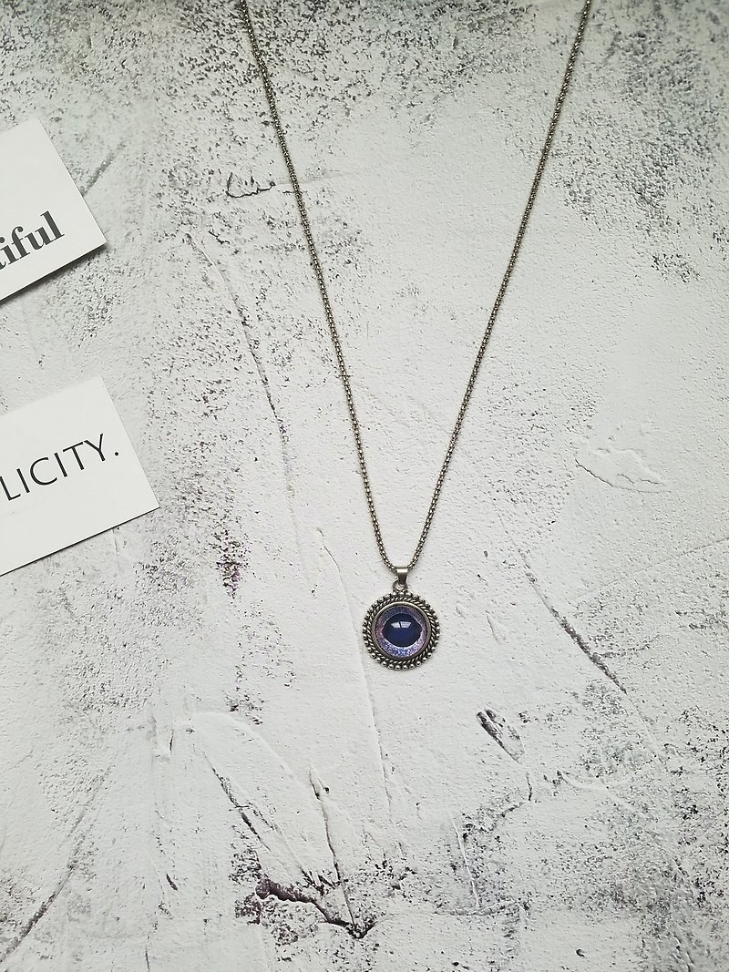 Big eye, eyeball necklace, antique sweater chain pendant - Necklaces - Other Metals Purple