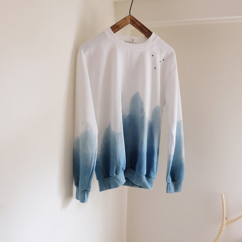 手工植物染  漸層的大山 大學T - 中性衛衣/T 恤 - 棉．麻 藍色