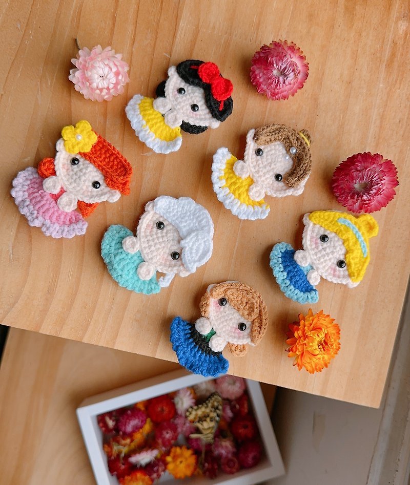 You are the most beautiful princess hand-knitted crochet yarn princess hairpin can be parent-child - เครื่องประดับผม - ขนแกะ หลากหลายสี