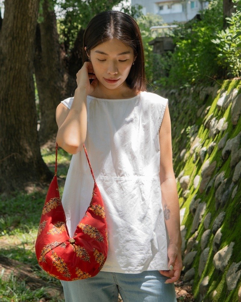 印度蓋染工藝 蝴蝶編織包 － 金魚草紅 - 手提包/手提袋 - 棉．麻 多色