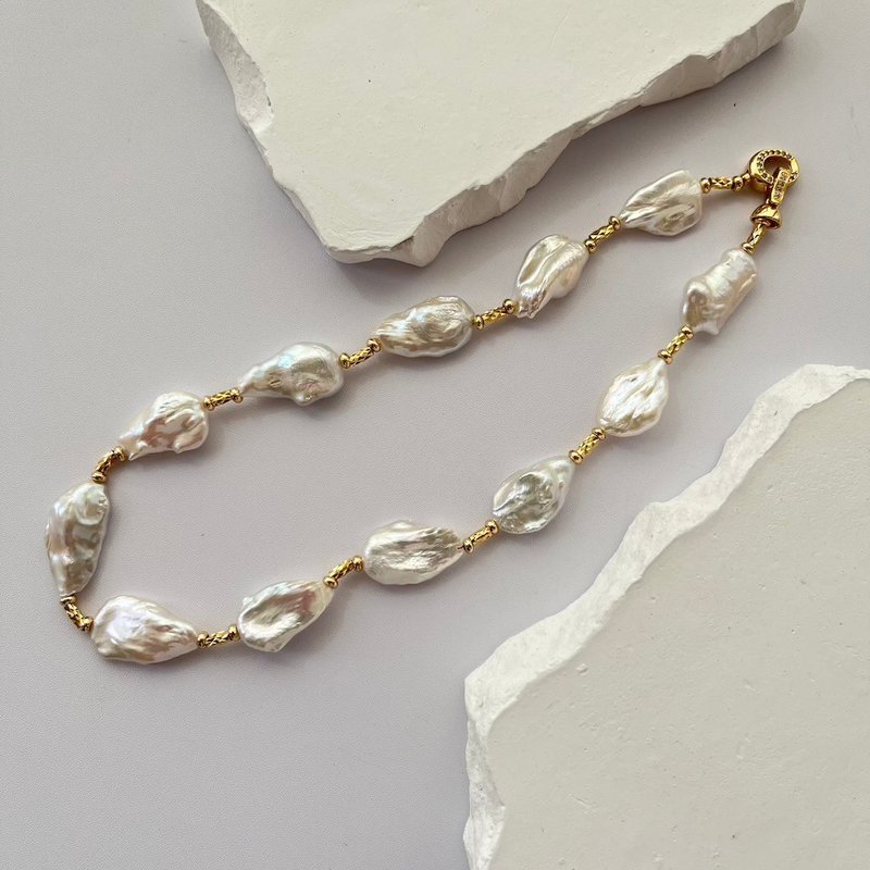 Baroque Pearl Necklace - สร้อยคอ - ไข่มุก ขาว