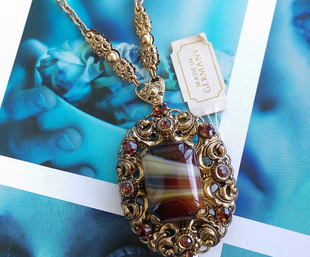 専用◆W.GERMANY 西ドイツ ヴィンテージ ブローチ◆翡翠？アクセサリー 専用◇W.GERMANY 西ドイツ ヴィンテージ ブローチ◇翡翠