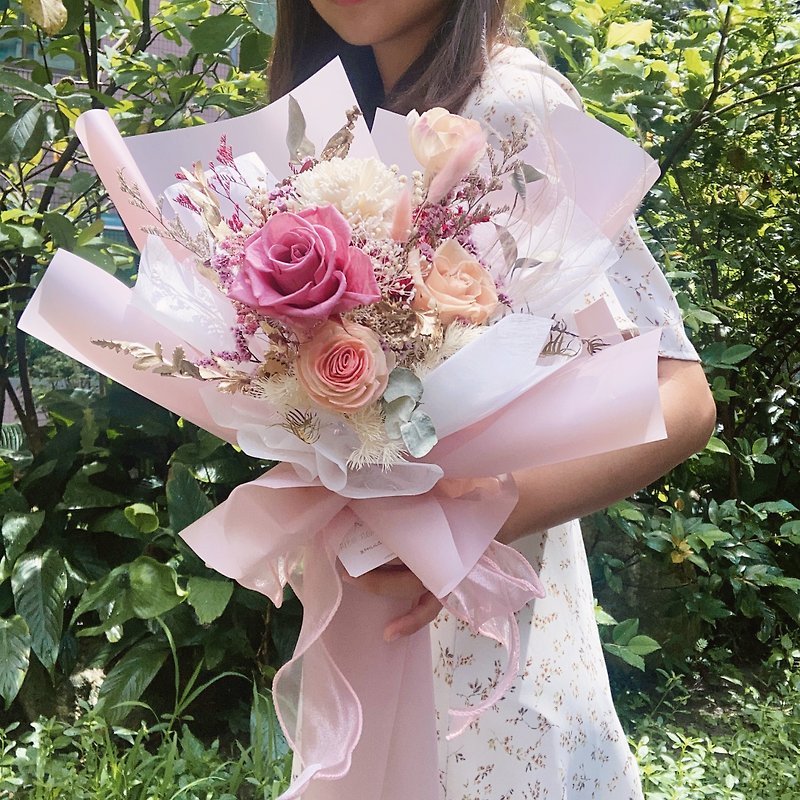 ロマンチックなピンクの永遠のバラの花束はカスタマイズ可能/母の日/記念ギフト/誕生日プレゼント/結婚式 - ドライフラワー・ブーケ - 寄せ植え・花 ピンク