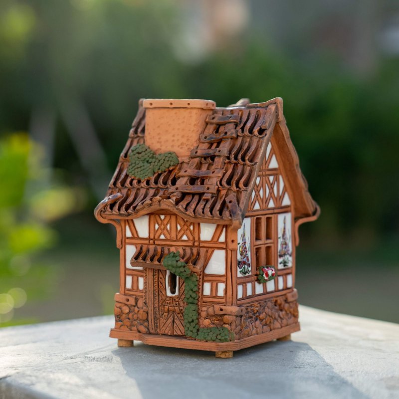 花卉圖騰小屋 高13cm - 擺飾/家飾品 - 陶 