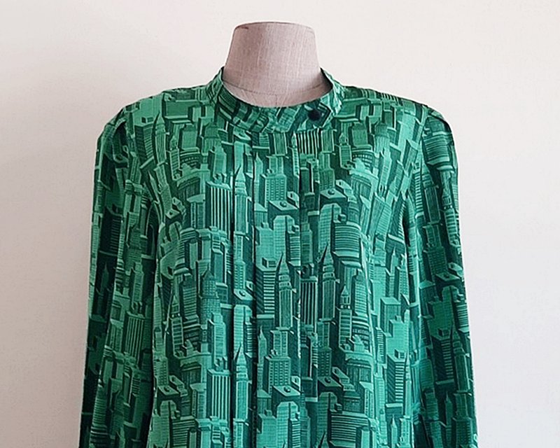 Vintage Green Novelty Print Blouse - เสื้อผู้หญิง - เส้นใยสังเคราะห์ สีเขียว