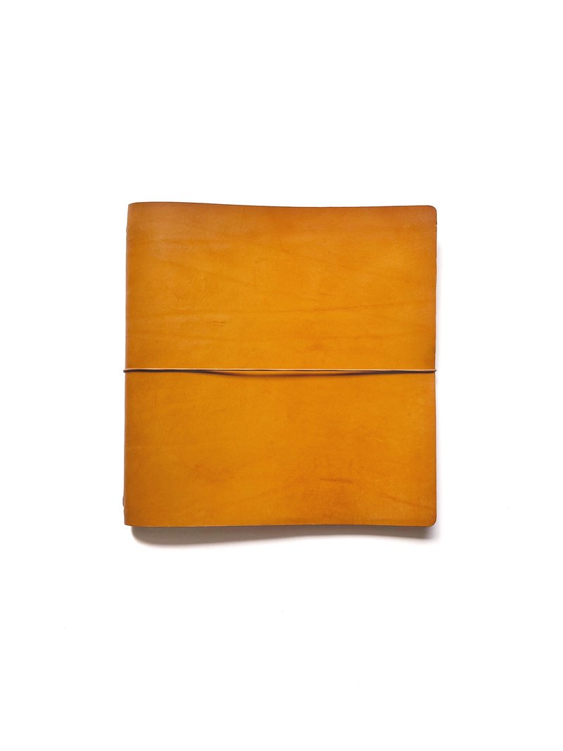 Classic Square Leather Notebook - สมุดบันทึก/สมุดปฏิทิน - หนังแท้ สีนำ้ตาล