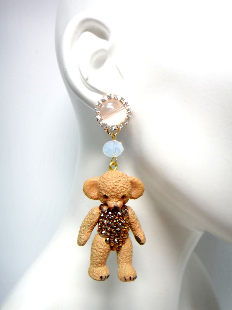 TIMBEE LO Gummy Beer Retro Crystal Stick Drill Earrings - Earrings & Clip-ons - Plastic Gold