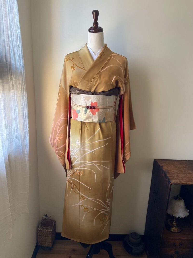 鵝黃荒草古董小紋和服 - 洋裝/連身裙 - 絲．絹 黃色
