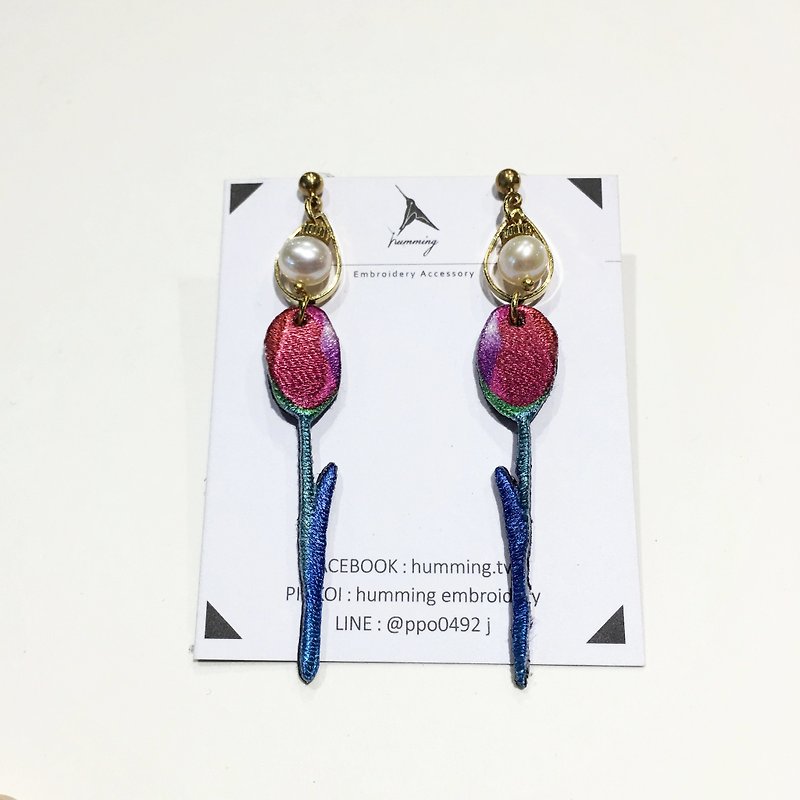 humming-  Tulipa gesneriana / Flower /Embroidery earrings - ต่างหู - งานปัก 
