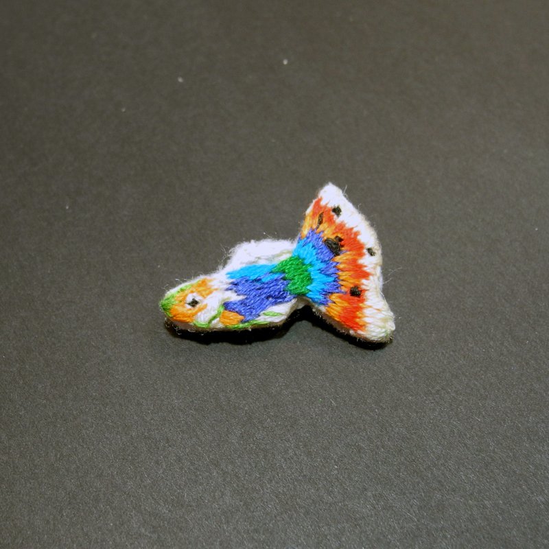 海洋系刺繡孔雀魚 胸針別針 手工刺繡 - 胸針 - 繡線 藍色
