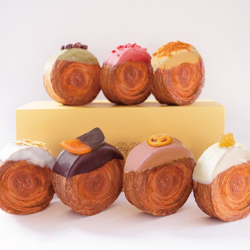 Fresh Ingredients Cake & Desserts Brown - Explosive Mille-feuille Croissant Gift Box [New Flavor Launched!!] Seven Flavors Dessert Gift Box