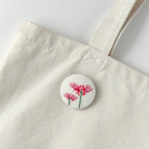 ひな壇 ホワイト 赤い刺繍布付き ひな壇 ホワイト 赤い刺繍布付き