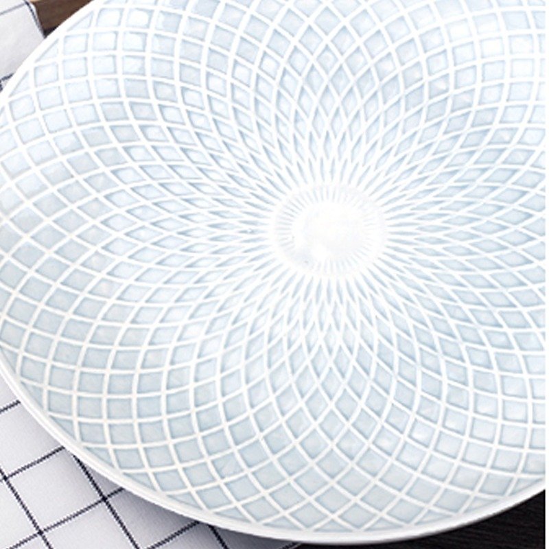 【JOYYE陶瓷餐具】幾何人生浮雕10寸圓盤（一套2件） - 碟子/醬料碟 - 瓷 