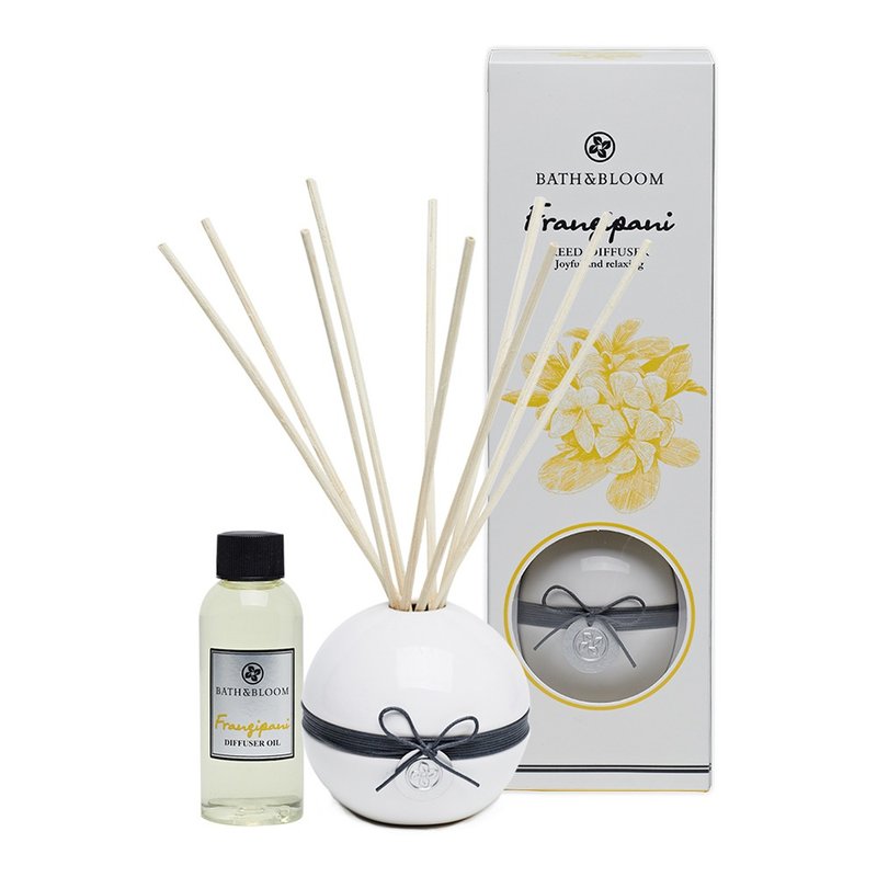 【Bath & Bloom】Frangipani pottery bottle diffuser set 100ml - น้ำหอม - วัสดุอื่นๆ 