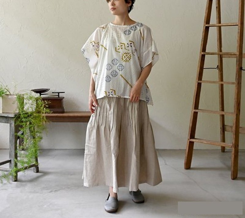 Earth tree fair trade fair trade -- organic cotton silk-printed micro-sleeve top (off-white) - Women's Tops - Cotton & Hemp 