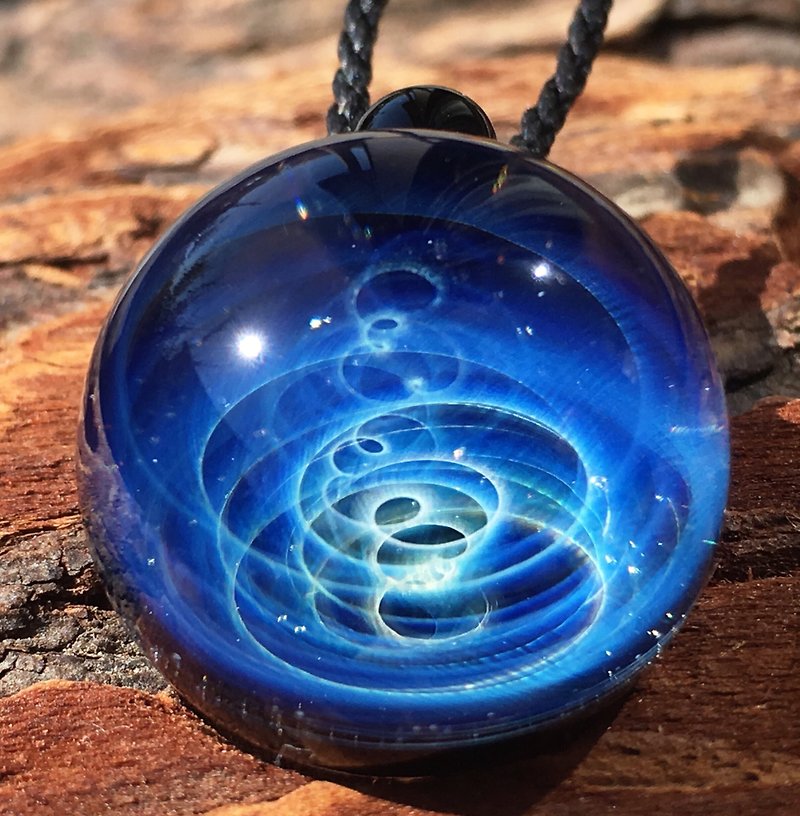boroccus 銀河星雲立體花樣抗熱玻璃 吊墜 - 項鍊 - 玻璃 藍色