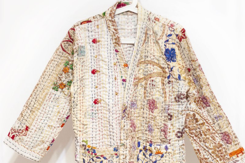 女裝 手工刺繡絲質外套 印度絲綢 紗麗拼接長袖拼布外套-白色花朵 - 女大衣/外套 - 棉．麻 多色