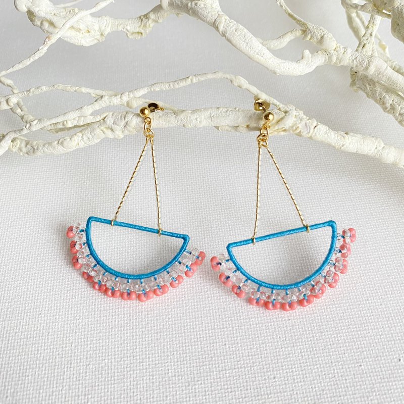 ブランコ ピアス・イヤリング【ブルーグリーン×ピンク】 - 耳環/耳夾/耳骨夾 - 棉．麻 多色