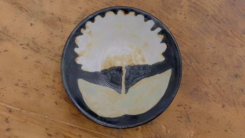 【OLF Open Pottery】White Flower Plate - Plates & Trays - Pottery 