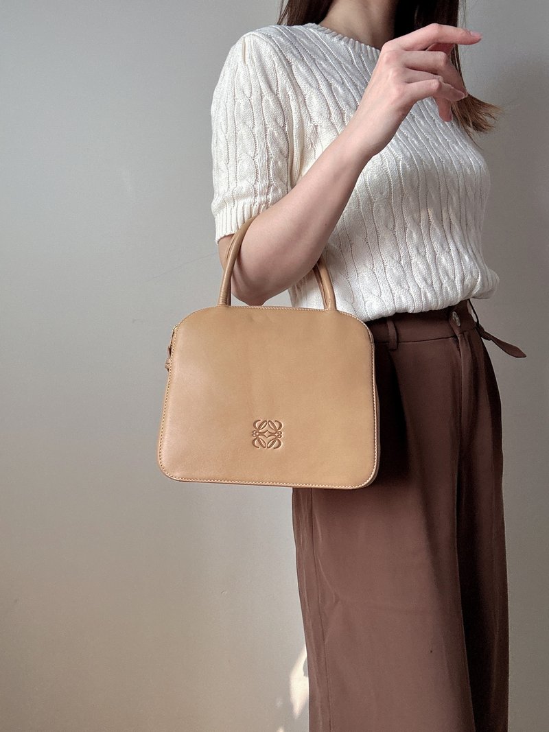 中古美品  Loewe 羅意威 羊皮手提袋 拖肥色 - 手提包/手提袋 - 真皮 卡其色