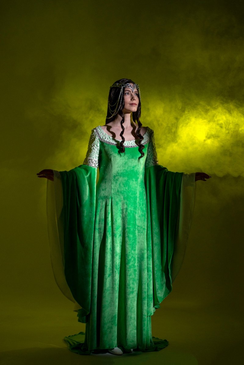 Elven green dress - Arwen Coronation Cosplay Costume - Made to order - ชุดราตรี - วัสดุอื่นๆ สีเขียว