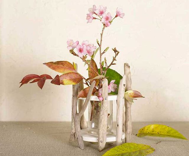 Driftwood Vase, Flower Base Single Vase Wooden Vase vase Small