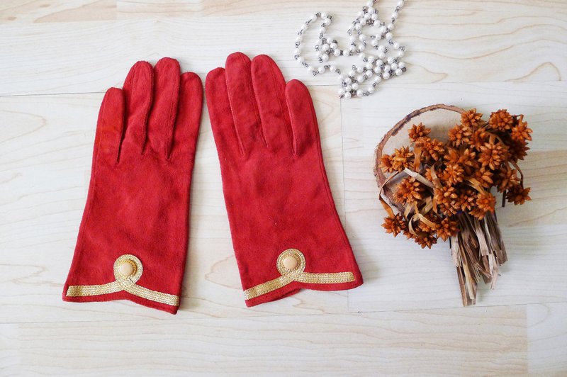 70s-80s Vintage Red Suede Gloves for Women,Embellishment with gold thread - 手套 - 真皮 紅色